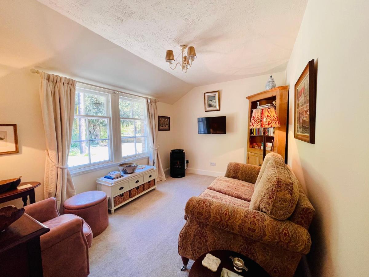 Carnell Country Estate & Holiday Cottages In Ayrshire Hurlford Zewnętrze zdjęcie