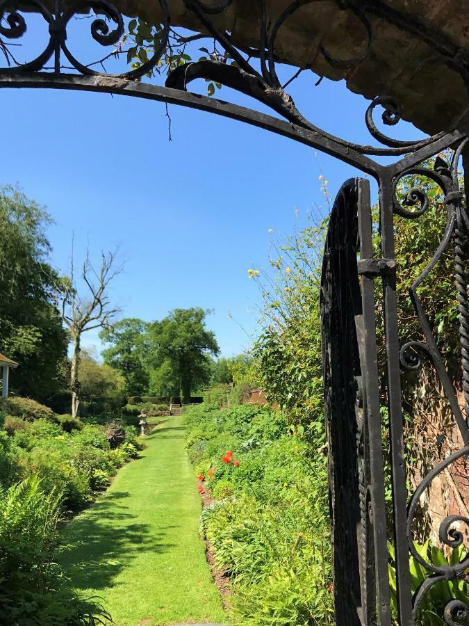 Carnell Country Estate & Holiday Cottages In Ayrshire Hurlford Zewnętrze zdjęcie